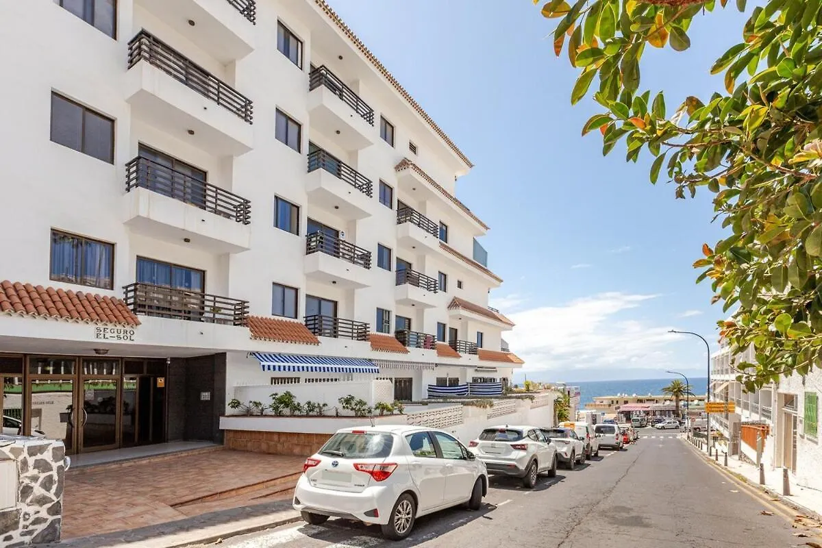 Oceanview Getaway With Pool In Playa La Arena Apartman Puerto de Santiago 0*,  Spanyolország