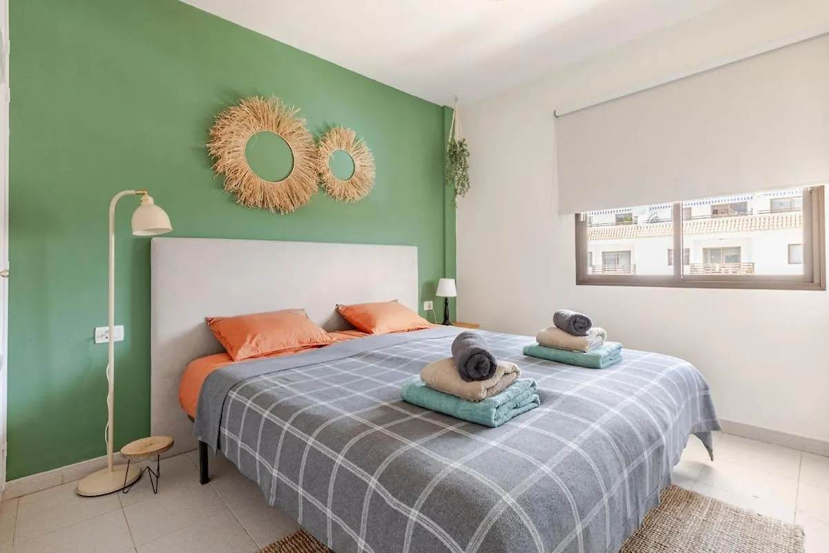 Oceanview Getaway With Pool In Playa La Arena Apartman Puerto de Santiago
